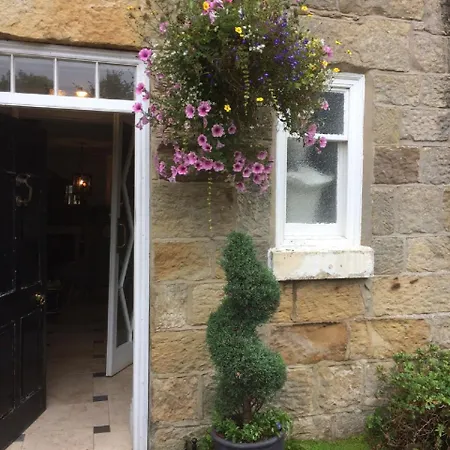 Bed & Breakfast Groves Hall